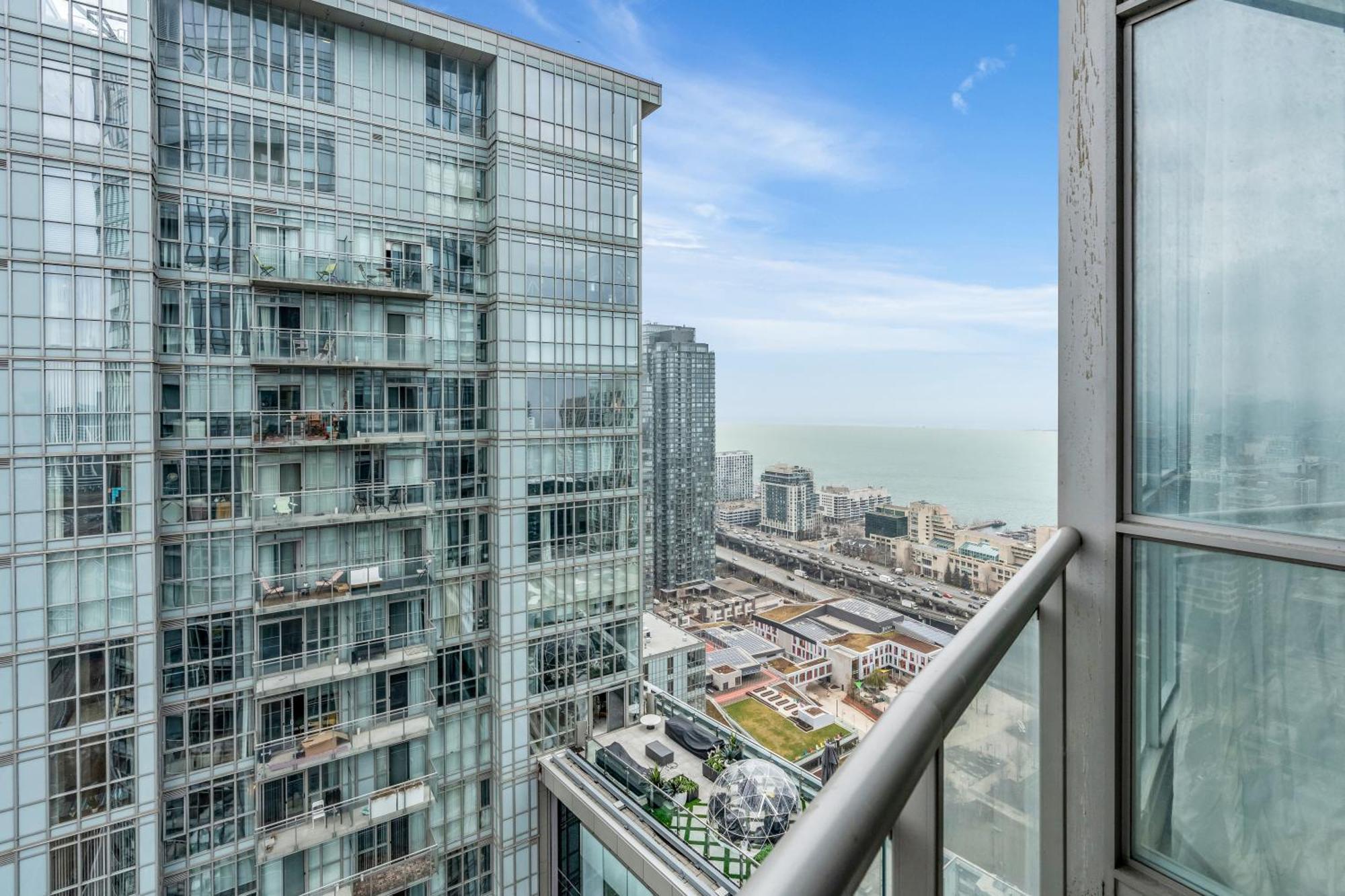 City Downtown Suites Toronto Ngoại thất bức ảnh